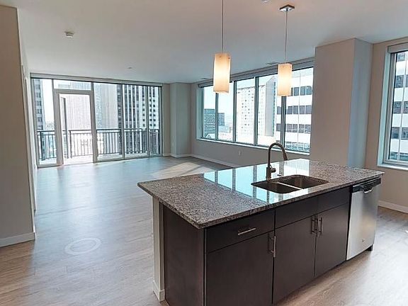 3rd image of 1099 18th St #1205