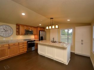 12654 Calvary Rd, Willis, TX 77318