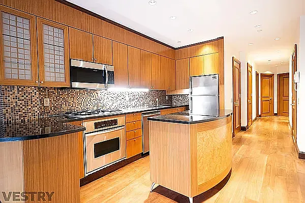 1400 York Ave #5 — Photo 2