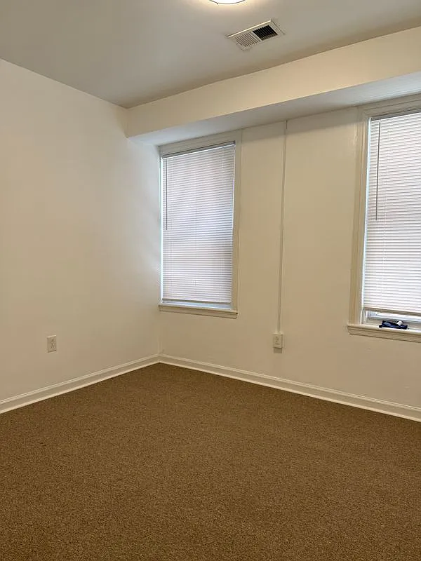 2 bed, 1.5 bath, 1200 sqft, $2,500 — Photo 4