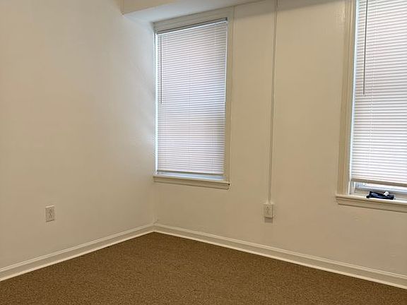 4th image of 1732 Mount Vernon St #1
