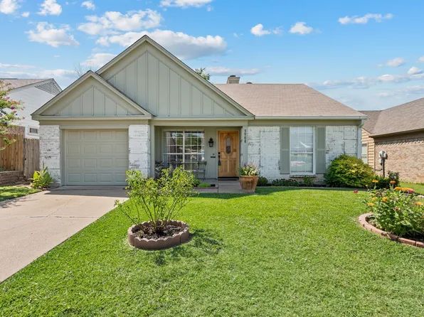 3908 River Birch Rd, Fort Worth, TX 76137