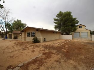 20370 Eyota Rd, Apple Valley, CA 92308