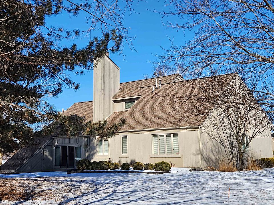 1st image of 2411 Lakeview Ct