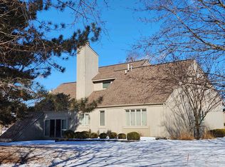 2411 Lakeview Ct, Bay City, MI