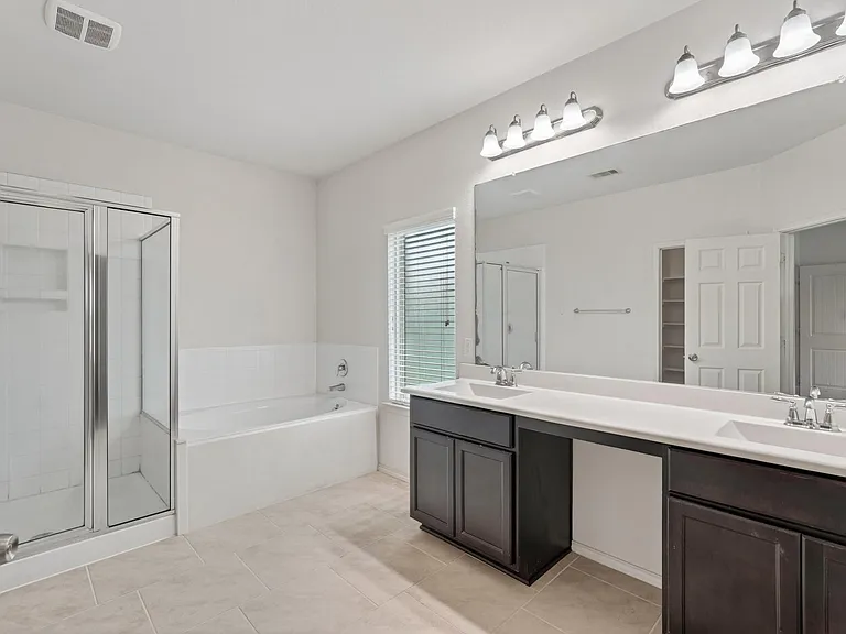 138 Meadow Grove Dr — Photo 27