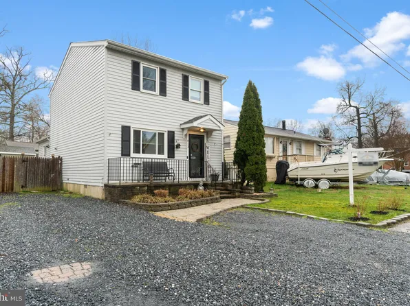 413 Fairmount Dr, Edgewater, MD 21037