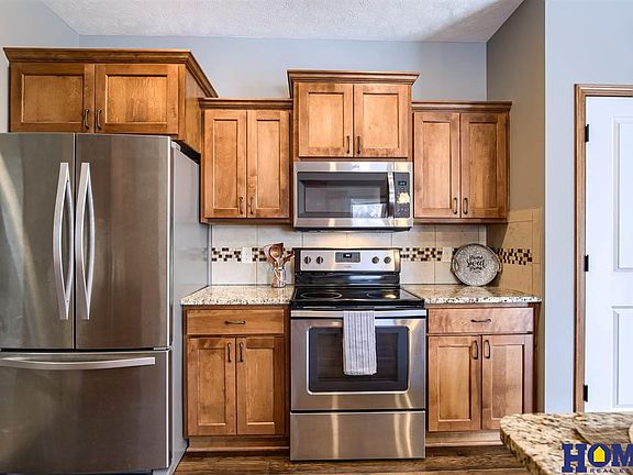 4th image of 2024 N 95th St
