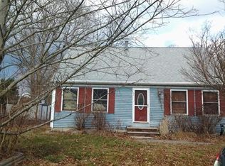 134 Shove St, Somerset, MA 02726