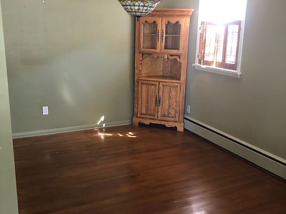 3rd image of 419 48th St