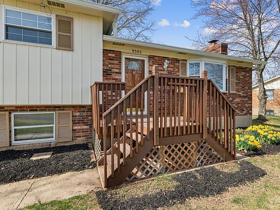 3rd image of 8589 Kinglet Dr