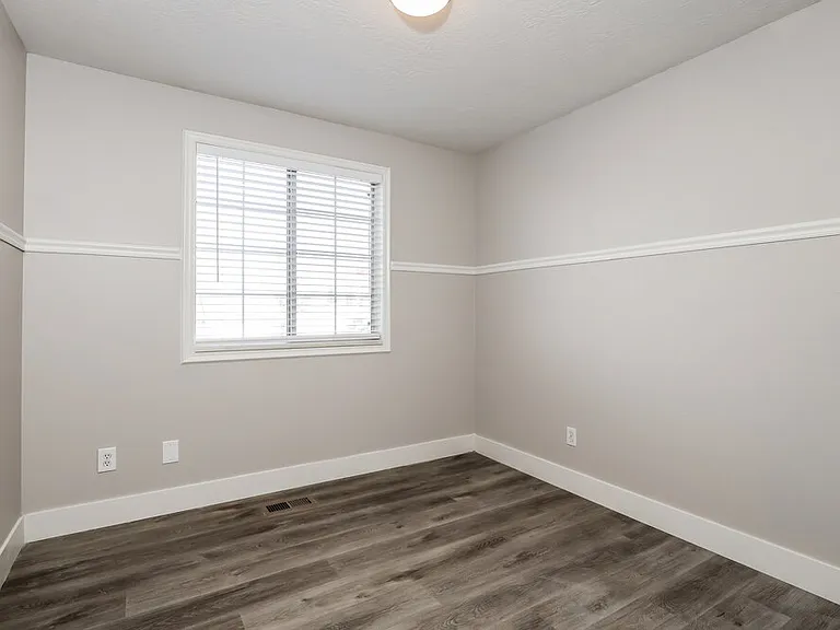 990 E Diana Hills Way — Photo 16