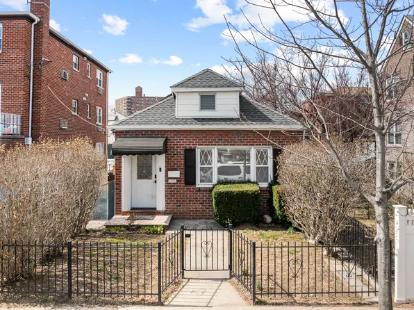 1555 Robertson Place image 1 of 22