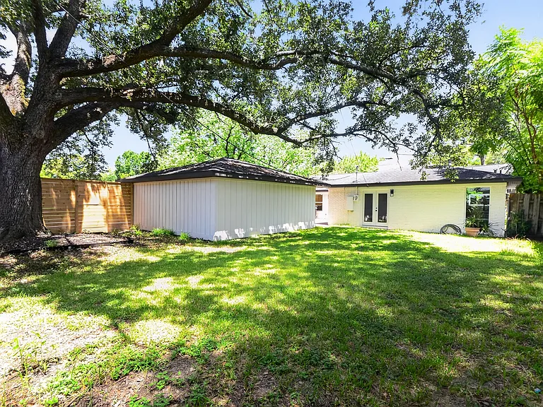 5675 Sylmar Rd — Photo 31