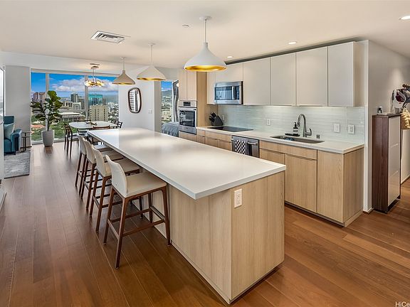 2nd image of 888 Kapiolani Blvd #3009