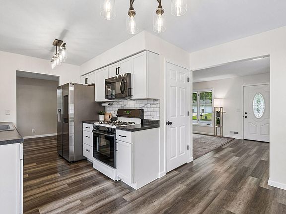 3rd image of 311 109th Ave NW