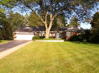 4525 Middaugh Ave, Downers Grove, IL 60515