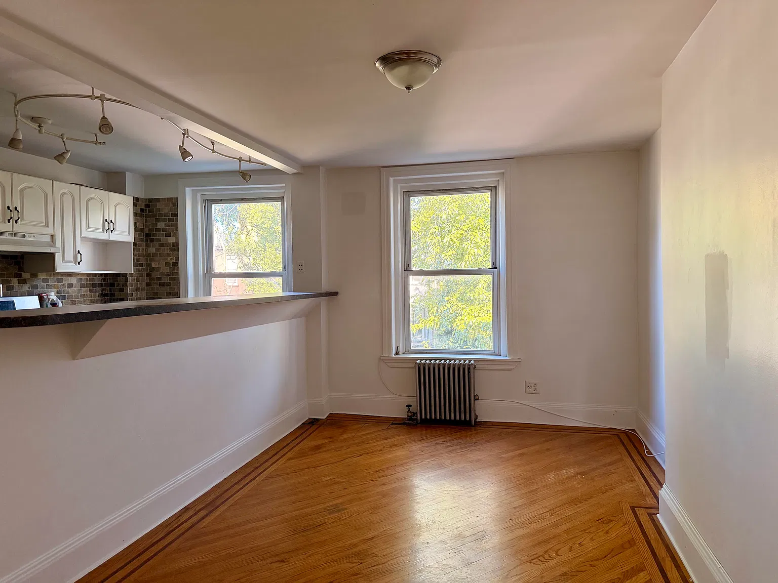 55 Bainbridge Street — Photo 2