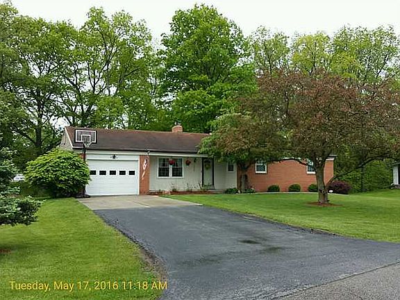 2nd image of 1876 Riverview Dr