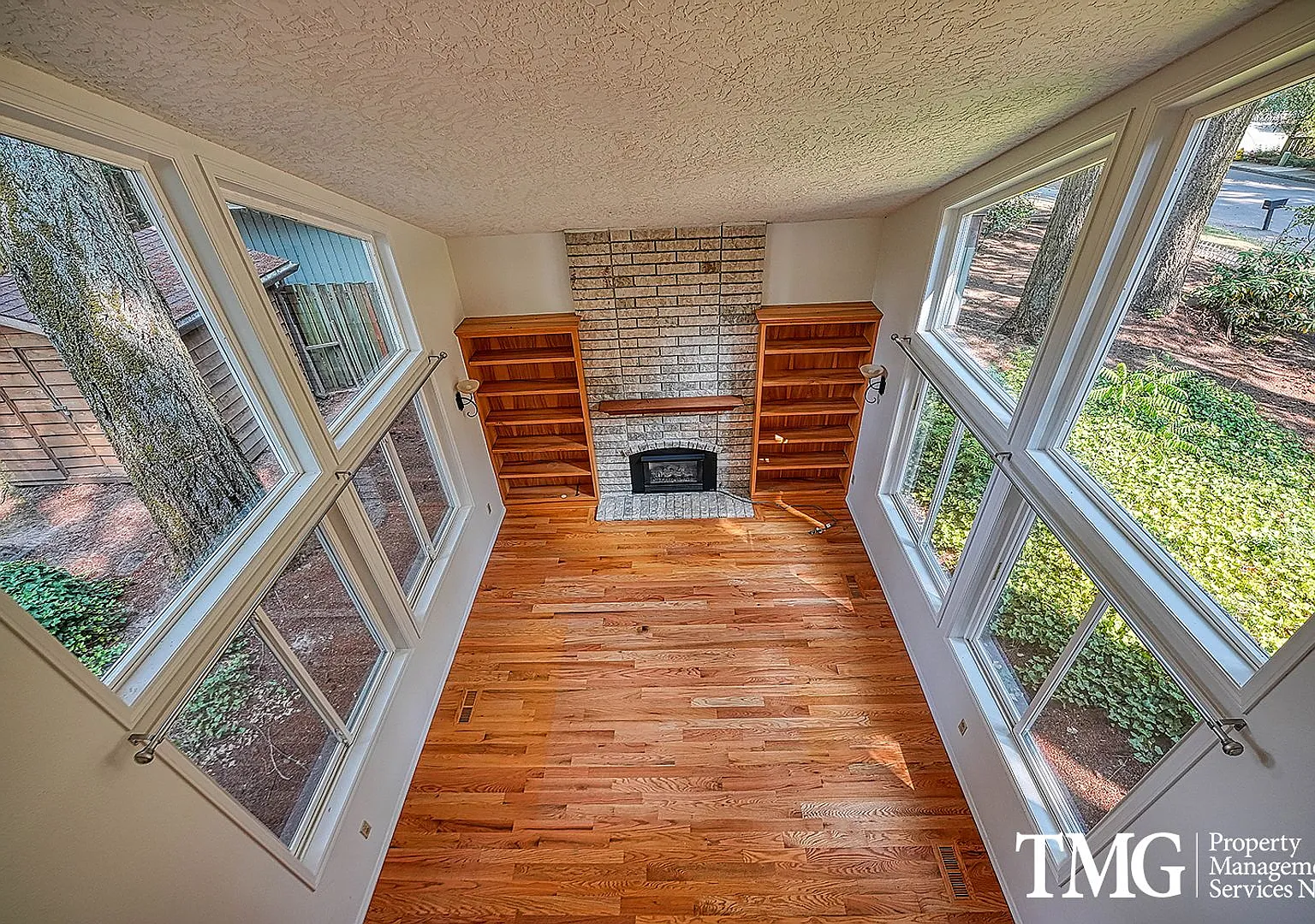 3 BD Hillsboro Home with Large Primary Suite & Outdoor Living — Photo 4
