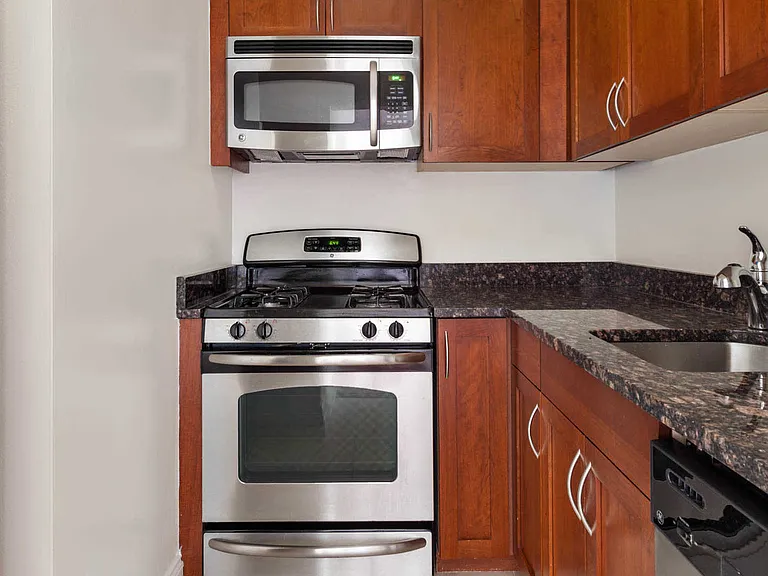 50 W 77th St #6G — Photo 7