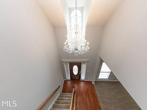 4th image of 501 Olivia Ct