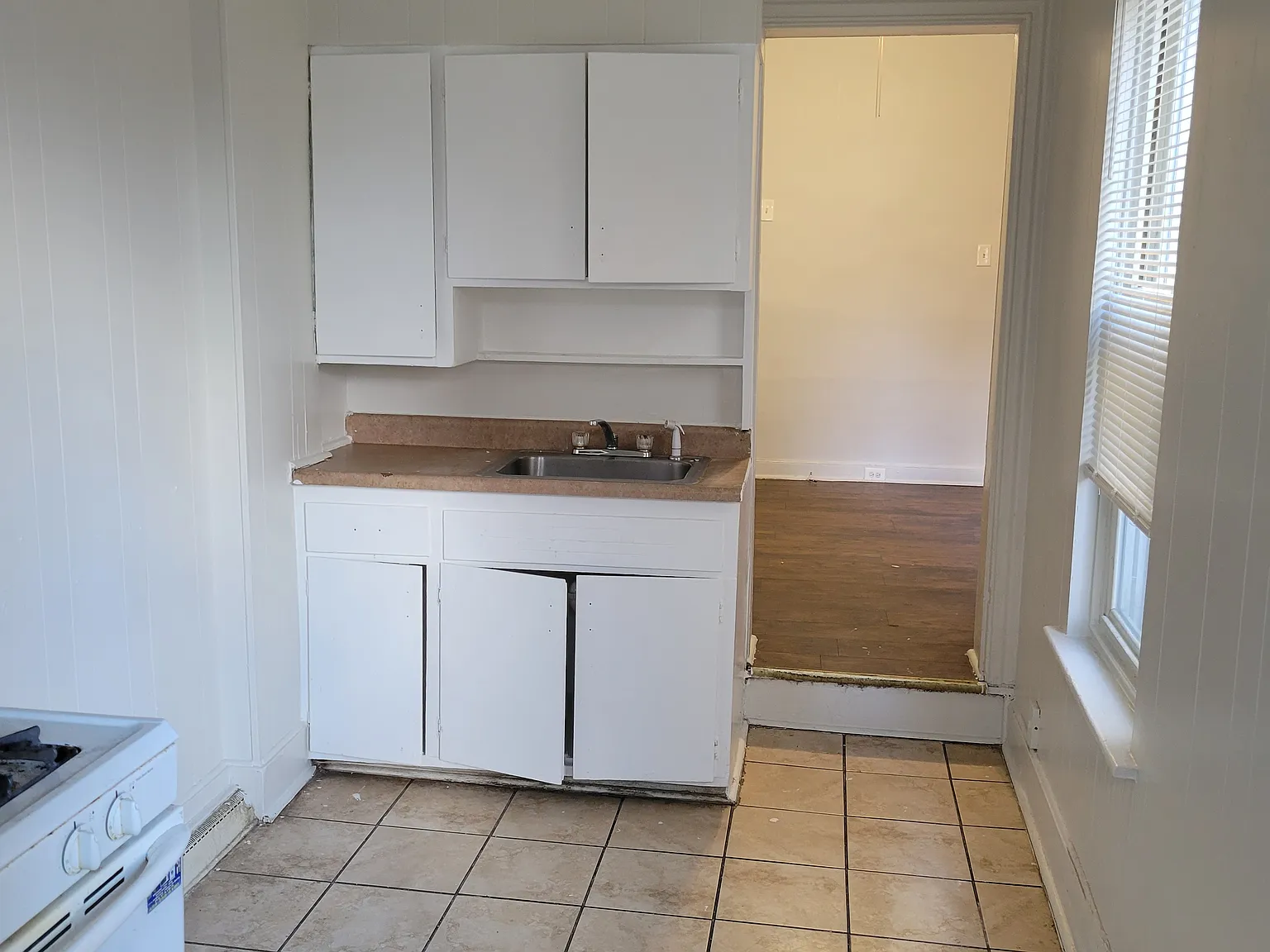 4 bed, 1800 sqft, $1,550 — Photo 3