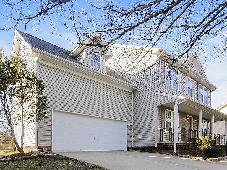 1014 Sparrow Valley Way — Photo 5