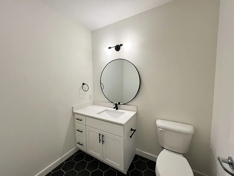103 E 3rd St. - The Hayden — Photo 35