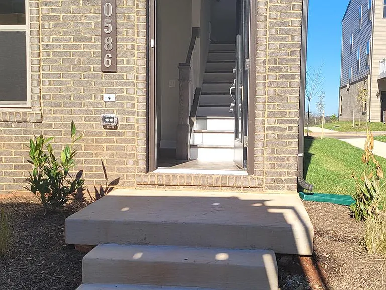 10586 Ratcliffe Trl — Photo 2