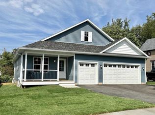 735 2nd St, Baraboo, WI 53913