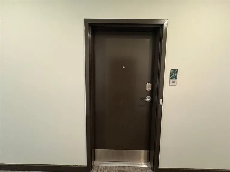 525 Parkway Dr NE #510 — Photo 6