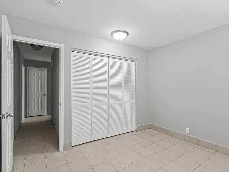 3733 Brush Creek Dr #1 — Photo 8