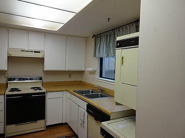 1st image of 722 Forest Lake Dr