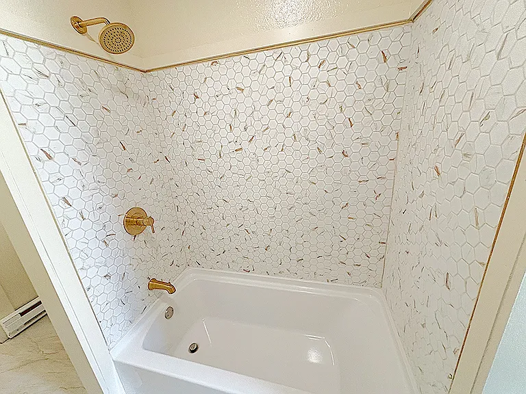358 Orchard St #2 — Photo 11