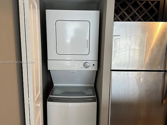 4th image of 5672 Rock Island Rd APT 260