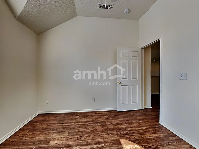 601 Ridgemont Dr — Photo 26