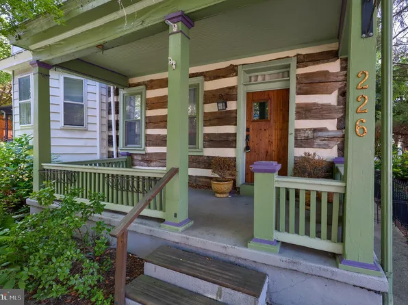 226 E Main St, Mechanicsburg, PA 17055