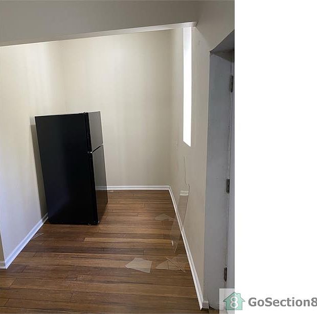 1st image of 4011 W Lexington St #1