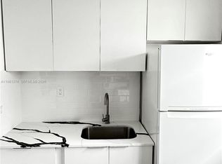 Lincoln Place Condo, Miami Beach, FL 33139