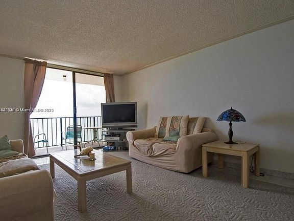 5th image of 2625 Collins Ave APT 1905