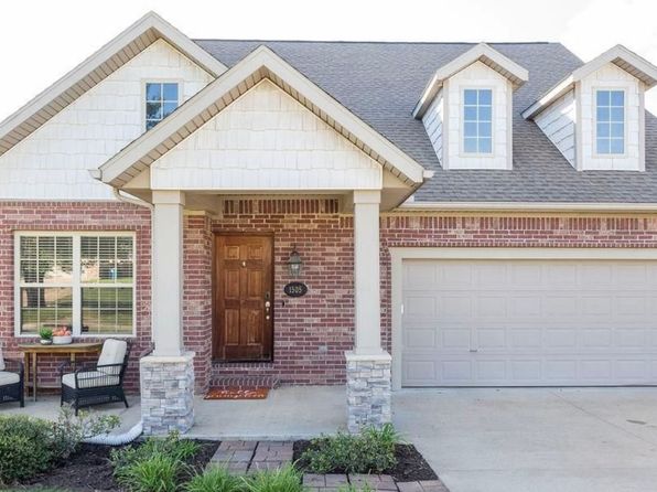 1505 NE Dysart Woods Ln