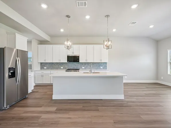 3830 Austin Dr, Farmersville, TX 75442