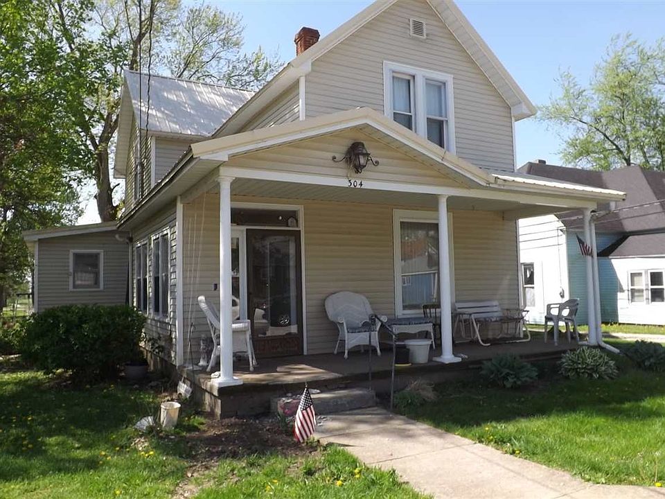 1st image of 304 W McConnell St