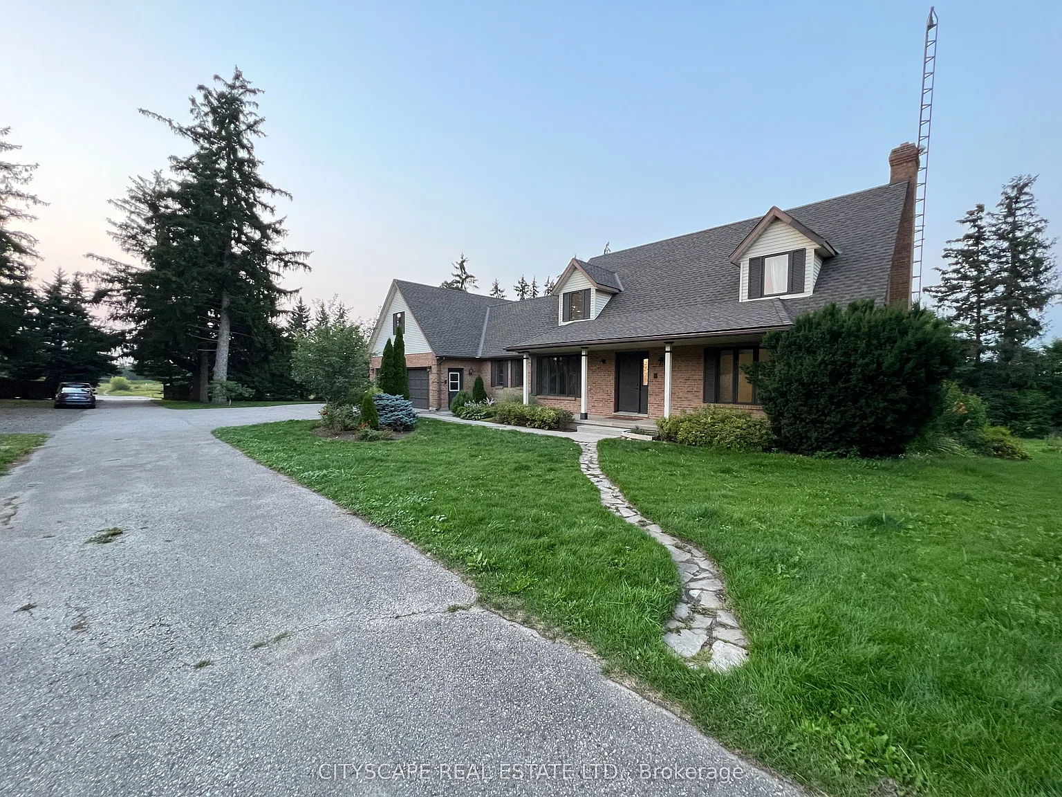 3 bed, $1,500 — Photo 4