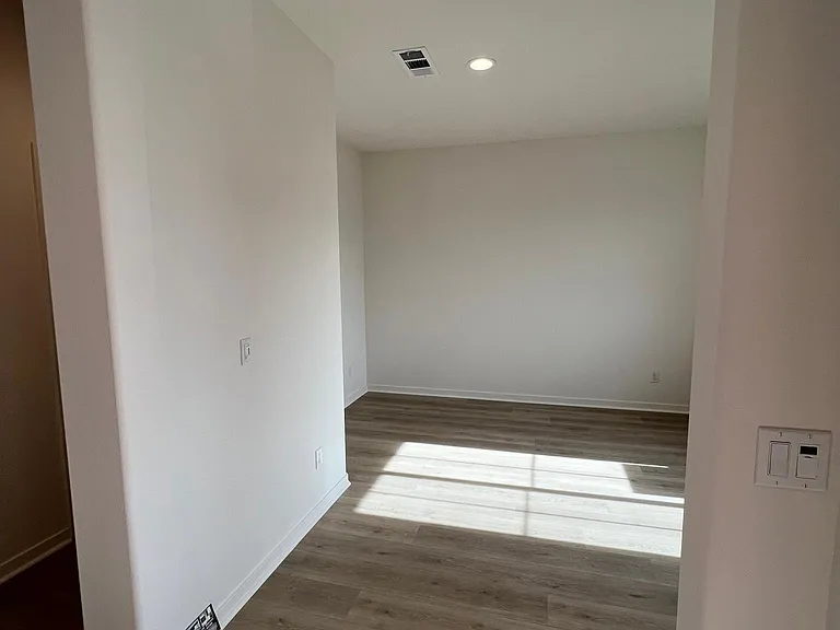 15544 Kings Peak Dr — Photo 14