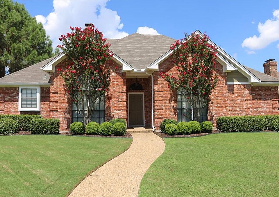 1st image of 2559 Bluebonnet Dr