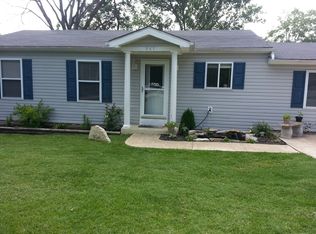 961 Eastridge Dr, Pacific, MO 63069