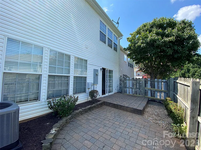 8807 Ormeau Dr — Photo 24