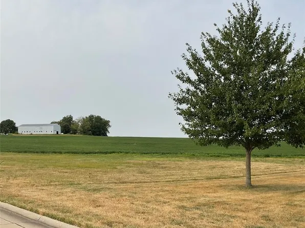 Faith Dr, Highland, IL 62249